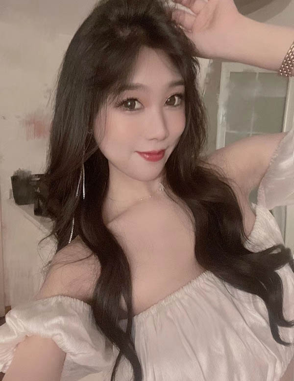 温哥华模特预约微信